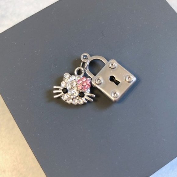 Hello Kitty Necklace Pendant with Lock (NEW) - Picture 2 of 3